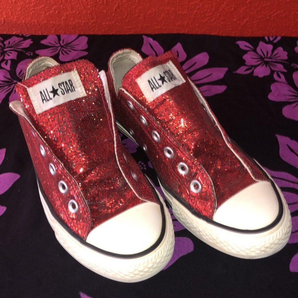 Converse Red Glitter Womens 8 Low Top Sneakers